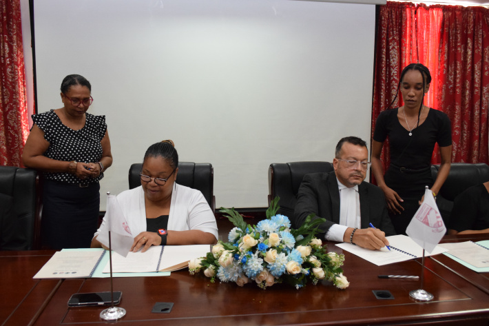 Seychelles Judiciary and UniSey launch paralegal course
