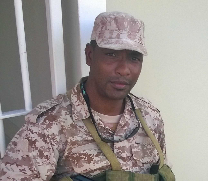 Konstab Lorenzo Larue i mor kot Lopital Sesel