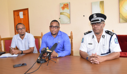 Press conference regarding closure of Roche Caïman sports complex