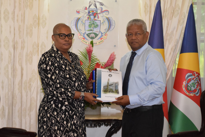 President receives copy of CBS annual report for 2024   