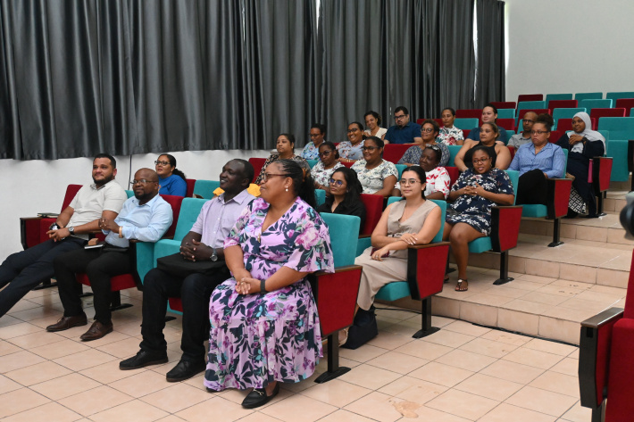 UniSey alumni discuss plans to relaunch association