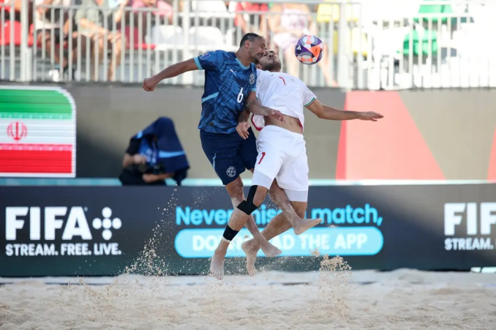 Paraguay 1-5 IR Iran - Group B