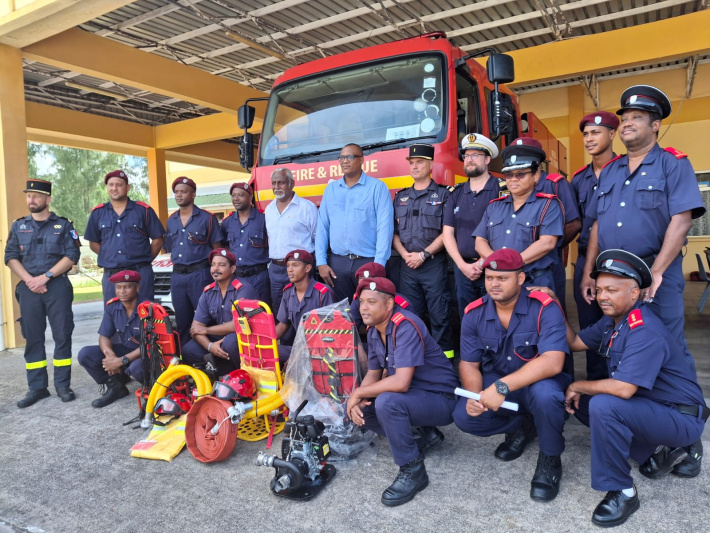 Firefighting efforts on Praslin get big boost