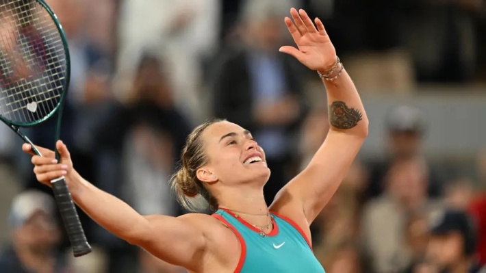 Sabalenka takes out Swiatek to reach French Open final