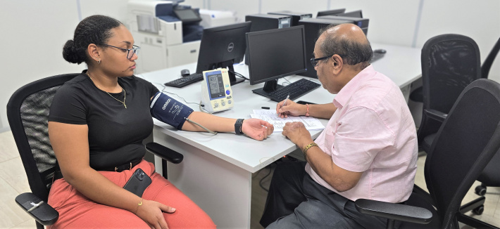 Ministry of Finance, National Planning and Trade conducts blood drive