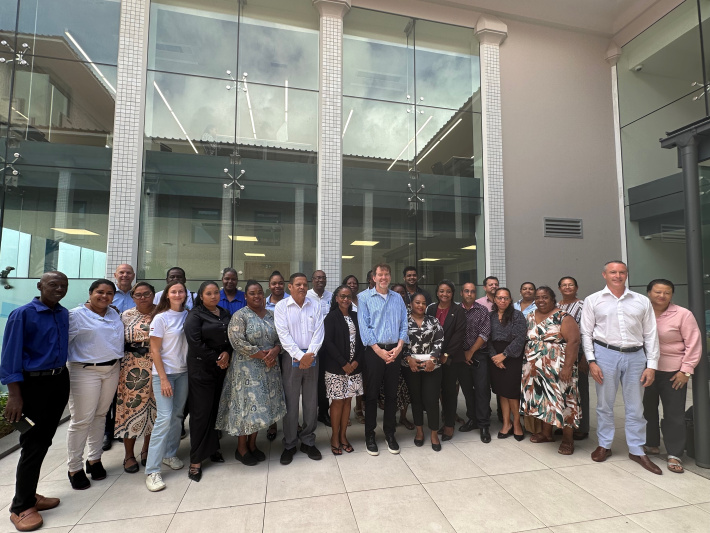 US embassy hosts election speaker