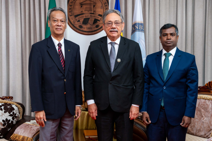 Bangladeshi high commissioner calls on Speaker