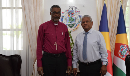 Anglican Bishop Danny Elizabeth pays courtesy call on President Ramkalawan