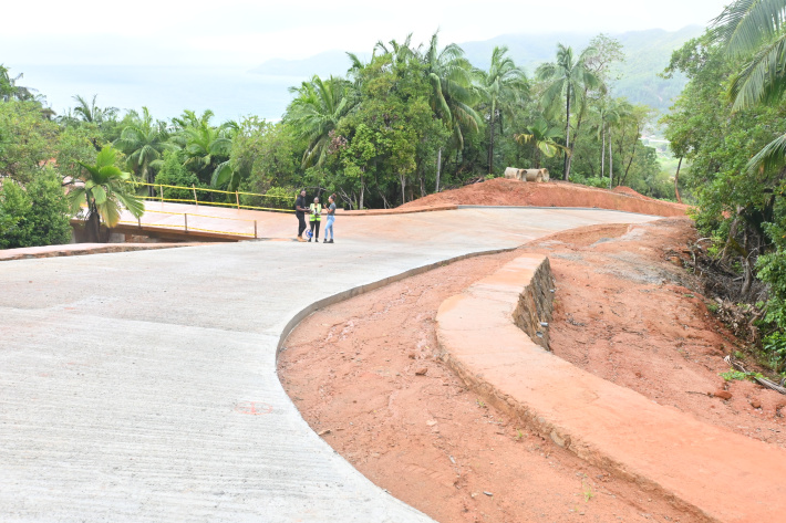 President assesses Pointe Au Sel land bank project