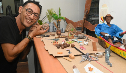 L’artiste réunionnais Fabrice ‘Fatch’ Baixes immortalise les Seychelles en miniature