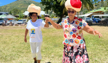En lazournen Kreol pour bann troisième jeunesse lo Praslin   