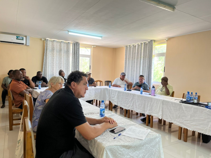 Lasosiasyon bann Fermye Sesel i diskit lenpak sanzman klima