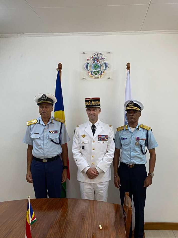 Renforcement de la coopération Franco-Seychelloise lors de la visite du COMSUP FAZSOI