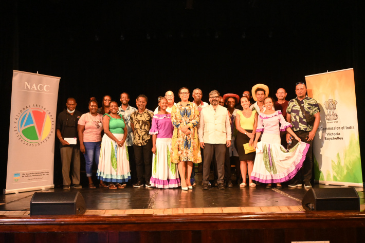 Seychelles delegation receives ticket for Suraj Kund International Craft Mela 2026   