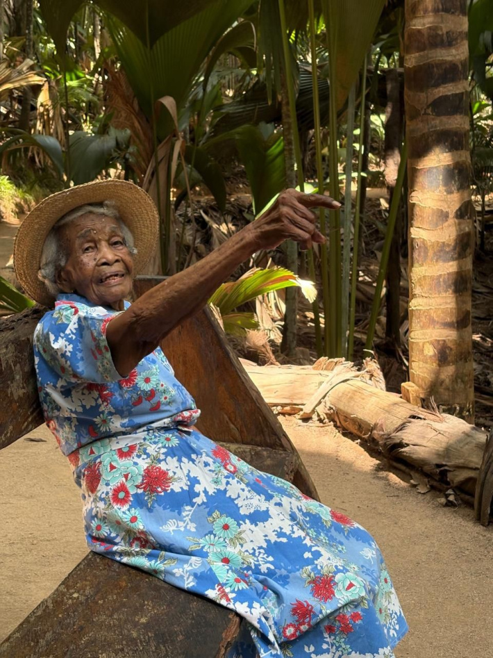 En vizit spesyal dan Vallée de Mai