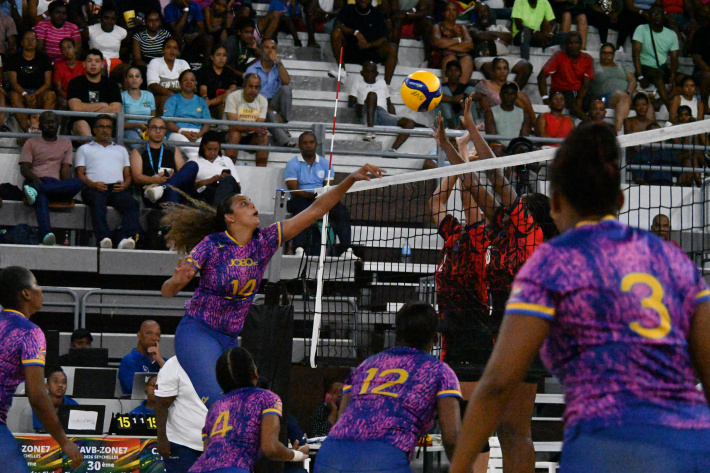 30e édition de la Coupe des clubs de la Confédération Africaine de Volleyball (CAVB) Zone 7 – Demi-finale de la compétition féminine entre Arsu Ladies et City Ladies