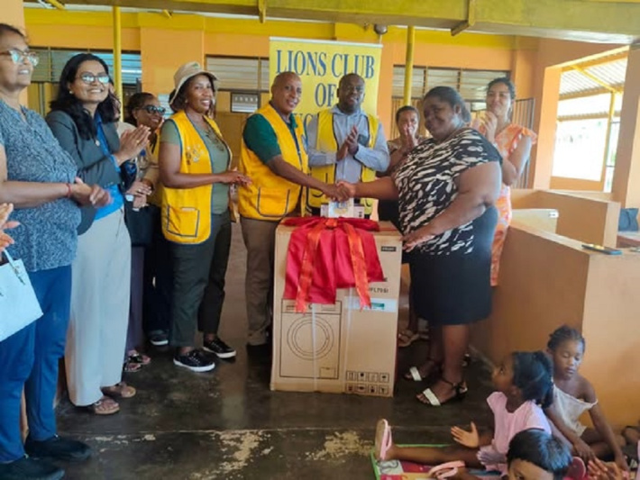 Lions in action during District Governor 411A’s official visit to Seychelles