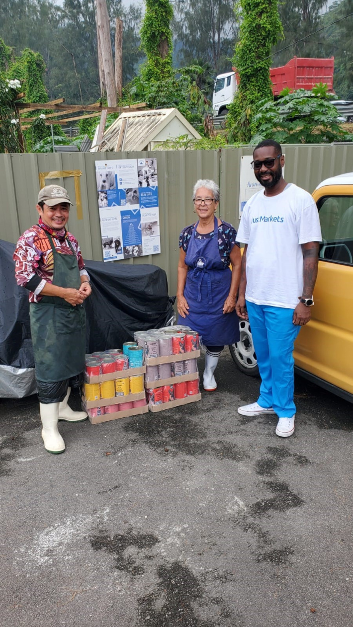 JustMarkets donates to Seychelles Pet Haven Society