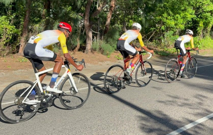 Cycling: 61.3km circuit race (Persévérance)