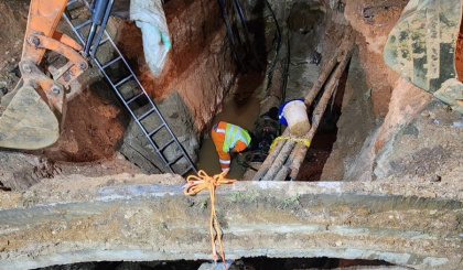 PUC carries out emergency pipeline repair works at Union Vale roundabout