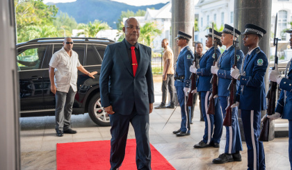 Ladres par Prezidan Patrick Herminie lo bann mezir mitigasyon an rezilta Lager dan Mwayen  Oriyan