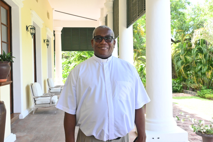 Père Éric Léon, nouveau vicaire général de l’Église catholique des Seychelles