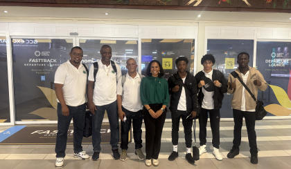 Youth and Sports minister sees off boxing team ahead of international competition in Russia