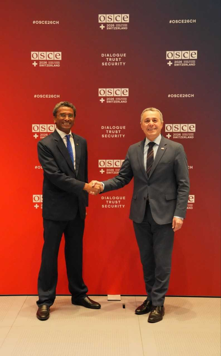 Seychelles Foreign Minister strengthens ties in Geneva