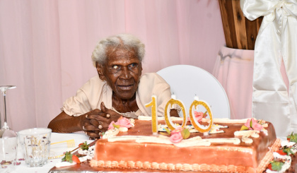 Mlle Charline Benoit célèbre ses 100 ans entourée d’amour et de tendresse