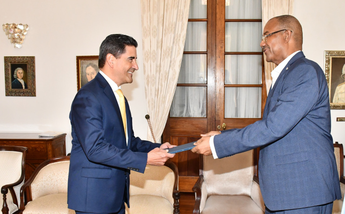 First Dominican Republic ambassador accredited