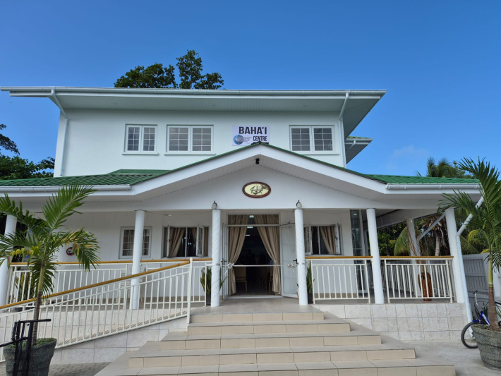 La Digue Bahá’í Centre opens as symbol of unity