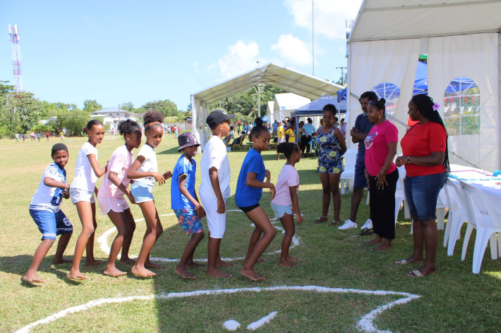 Progranm Neighbourhood Recreational Activities i relanse lo zil pros