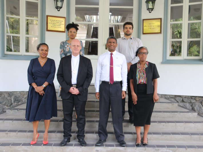 Le Ministre Barry Faure reçoit le Nonce Apostolique au terme de sa mission aux Seychelles
