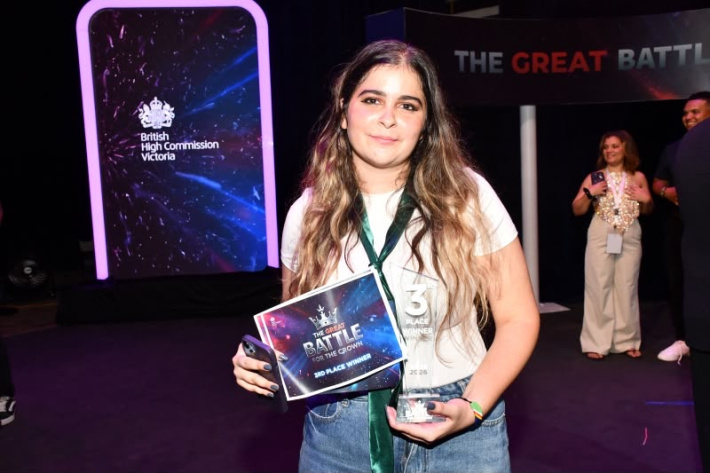 Chloe Abrams takes her music from school stages to streaming platforms