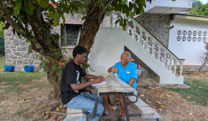 Exploring the future of Seychelles’ honey