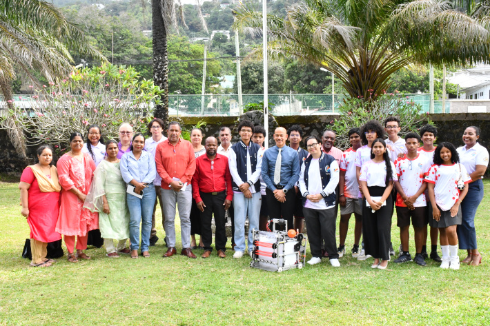 Team Seychelles receives tickets ahead of Global Robotics Challenge