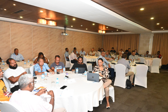 Stakeholders discuss proposed spanner crab harvest strategy
