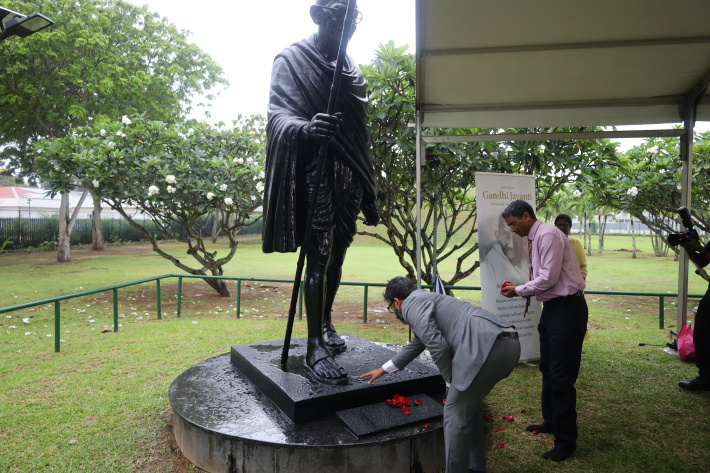 Seychelles, India honour Gandhi’s legacy of peace