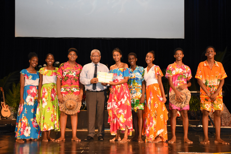 Anse Boileau primary, Plaisance secondary grand winners of the Inter