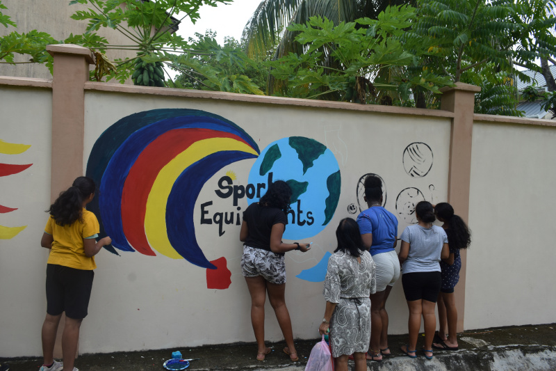 ISS students brighten up Plaisance primary’s campus with colourful